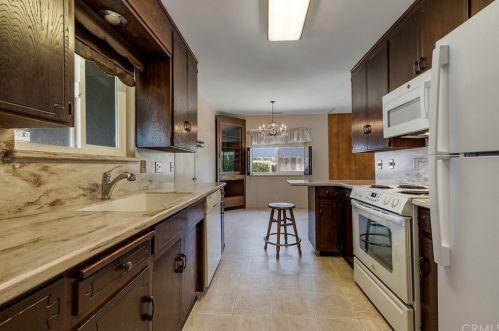 1281 Calla Ln, Chico, CA 95926-7303