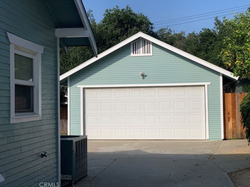 321 Myrtle St, Redlands CA  92373-6019 exterior