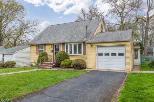 367 Murray St, Rahway, NJ 07065-2411