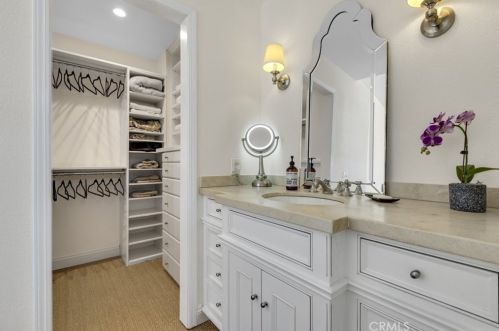 814 Links Vw Dr, Simi Valley CA 93065-6654 exterior