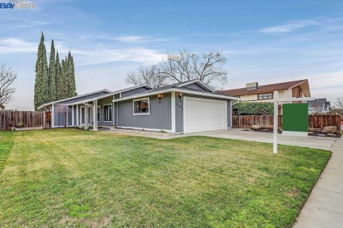 485 P St, Livermore, CA 94551-8104