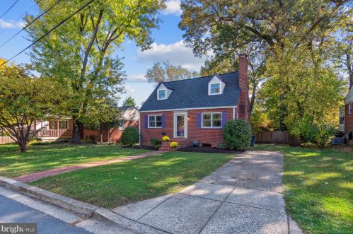 815 Davis Ave, Silver Spring, MD 20912-7703