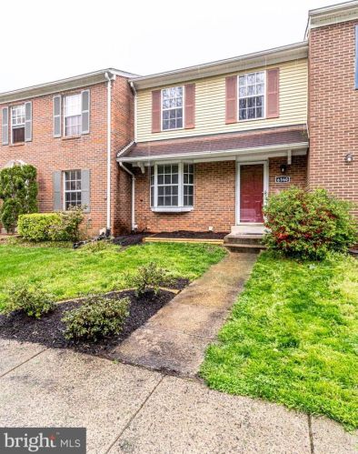 6360 Shaundale Dr, Springfield, VA 22152-2142