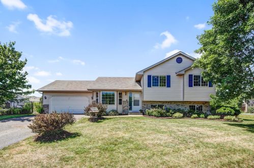 17578 Reflection Bay, Shafer, MN 55074-9805