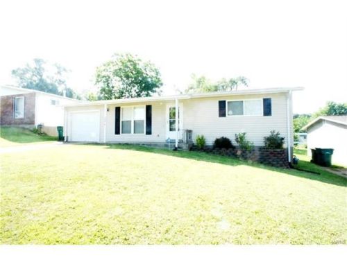 606 Banks Dr, Horine, MO 63070-2911