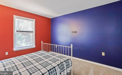 510 Crosswinds Dr, Charles Town WV  25414-3942 exterior