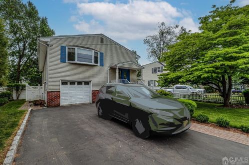 53 Christol St, Metuchen, NJ 08840-1406