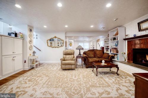 15300 Beaufort Pl, Silver Spring MD  20905-4202 exterior