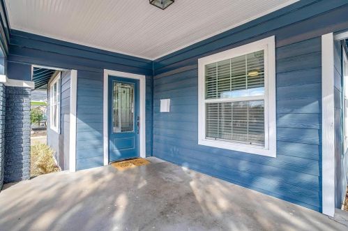 3820 Calmont Ave, Fort Worth TX  76107-4550 exterior