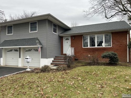 44 Elizabeth St, Oradell, NJ 07649-2650