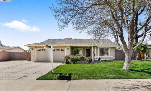 776 Hagemann Dr, Livermore, CA 94551-6061