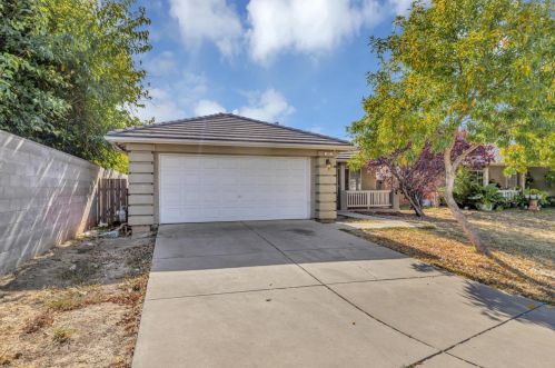 410 Joleen Ct, Merced, CA 95341-7009