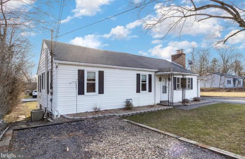 901 Mountain Rd, Harrisburg, PA 17112-1749