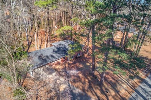 1458 Hammack Dr, Morrow, GA 30260-1644