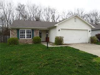 5858 Rolling Bluff Ln, Indianapolis IN  46221-4673 exterior