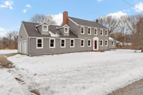 1208 Reynolds Rd, Glocester, RI 02814-2401