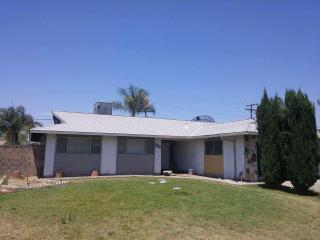 737 Union St, Delano, CA 93215-3134