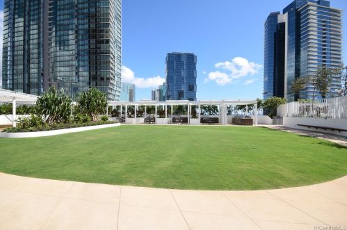 1000 Auahi St, Honolulu HI  96814-4105 exterior