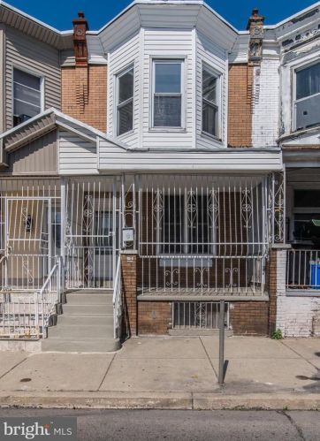 3722 Franklin St, Philadelphia, PA 19140-3237