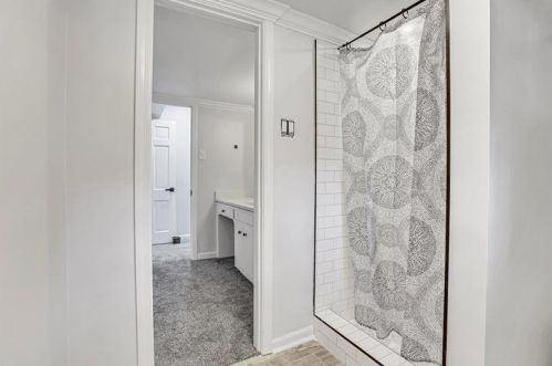 4175 Harrogate Dr, Atlanta GA  30327-3624 exterior