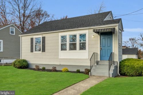 339 Browning Rd, Gloucester, NJ 08031-1907