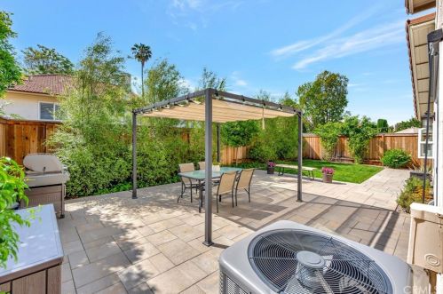 22 Delamesa, Irvine CA  92620-1838 exterior