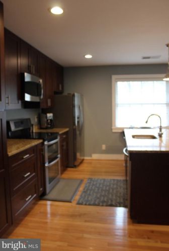 129 Swindler Hollow Rd, Sperryville, VA 22740-2008