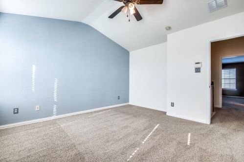 1558 Biltmore Ln, Irving TX  75063-3503 exterior