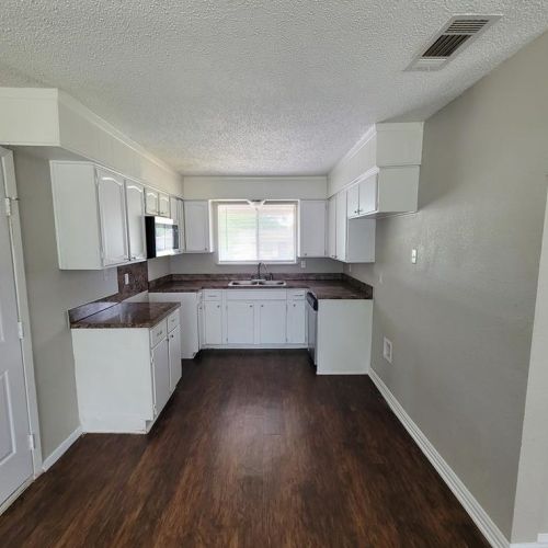 1452 Glasgow Rd, Fort Worth TX  76134-2318 exterior