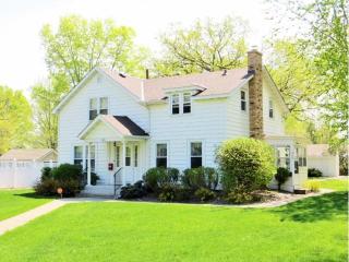 326 Rice St, Anoka, MN 55303-2130