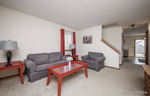 1361 Burke Ln, South Elgin, IL 60177-3060