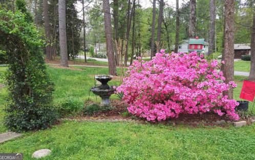 90 Cumberland Dr, Rex GA 30273-1800 exterior