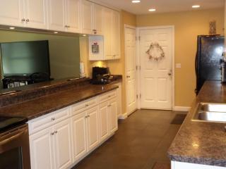 1720 Marshlyn Ct, Columbus, OH 43220-3145