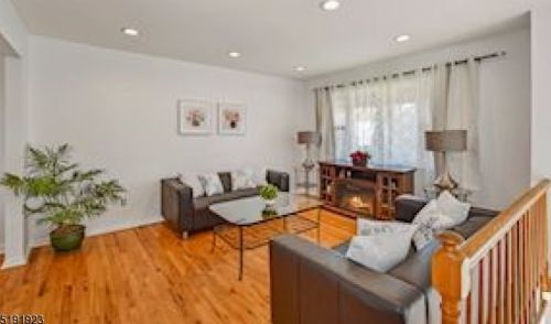 100 Hyde Ave, Iselin, NJ 08830-2106