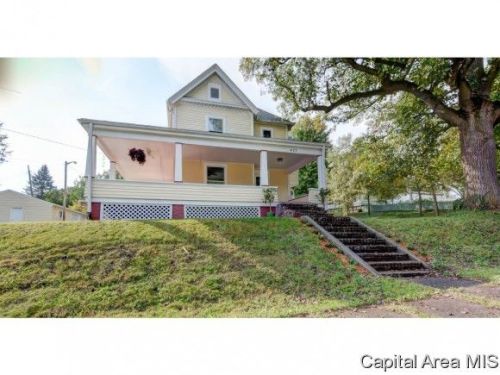 422 Lincoln Ave, Petersburg, IL 62675-1662