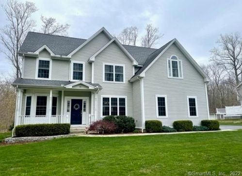 40 Brookstone Dr, Colchester, CT 06415-2241