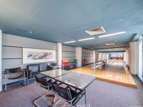 1212 Nuuanu Ave, Honolulu HI  96817-4021 exterior