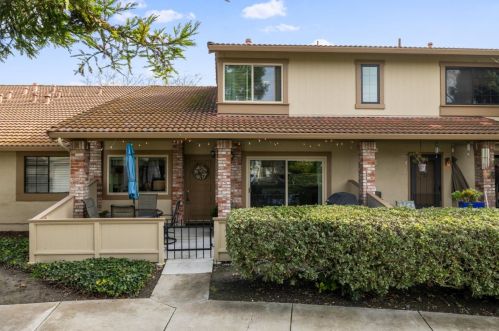 5451 Colony Green Dr, San Jose, CA 95123-1443