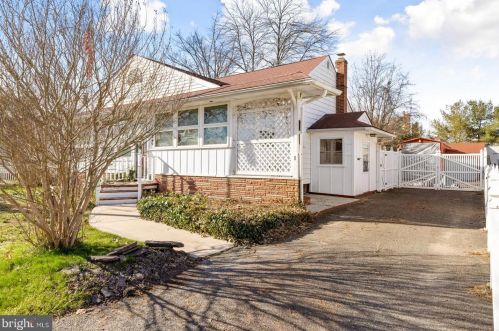 8 Easlick Ave, Lumberton Township, NJ 08048-3009