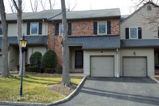 8 Allison Ct, Allendale, NJ 07401-1615
