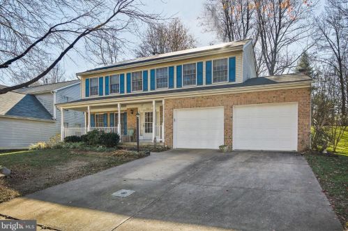 6877 Caravan Ct, Columbia, MD 21044-4074