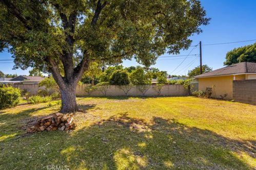 460 Cambridge St, Orange CA  92866-1150 exterior