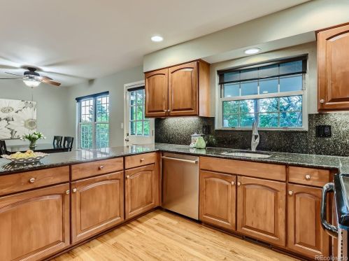 6890 Niagara Ct, Englewood CO 80112-1011 exterior