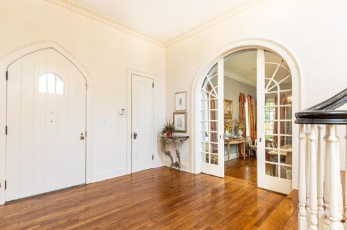 3119 Habersham Rd, Atlanta GA  30305-2939 exterior