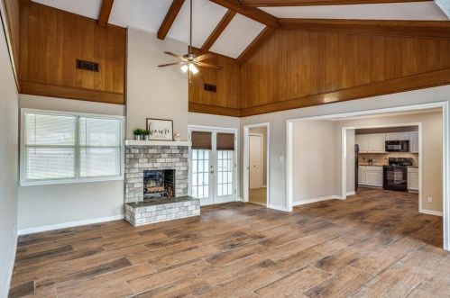 1935 Westminster Dr, Carrollton TX  75007-2411 exterior