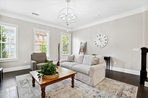 3619 Brookleigh Ln, Atlanta GA  30319-2206 exterior