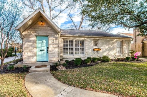 6431 Anita St, Dallas TX  75214-2705 exterior