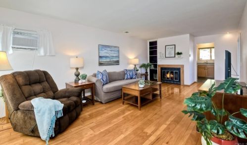 4756 Mystik Rd, Oceanside, CA 92056-3040
