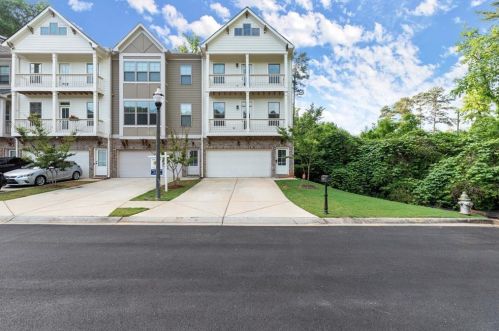 2424 Misty Hollow Pl, Atlanta, GA 30337-1633