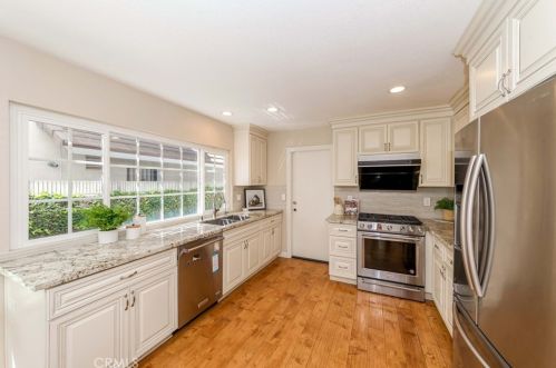 15192 Touraine Way, Irvine CA  92604-3150 exterior